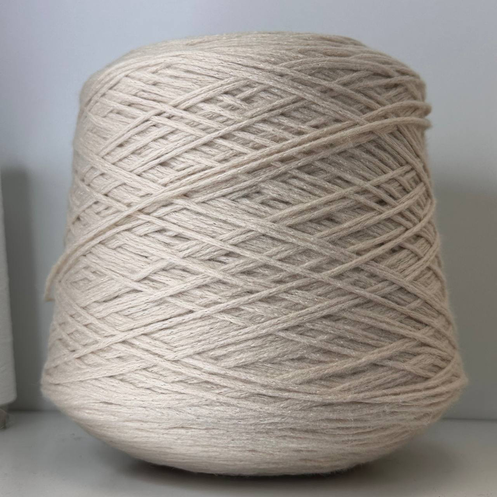 HOBBIT - Pecci Filati; 90% меринос, 10% п/а; 150м/100гр; col. 37244, цвет: кремовый; S508