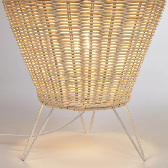 Настольная лампа из ротанга Kamaria Medium