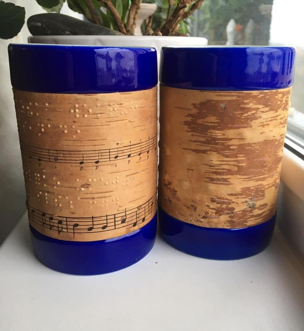 Кружка большая фарфоровая с берестой без ручки, со слоганом и надписью шрифтом Брайля. Коллекция Braille (Брайль)