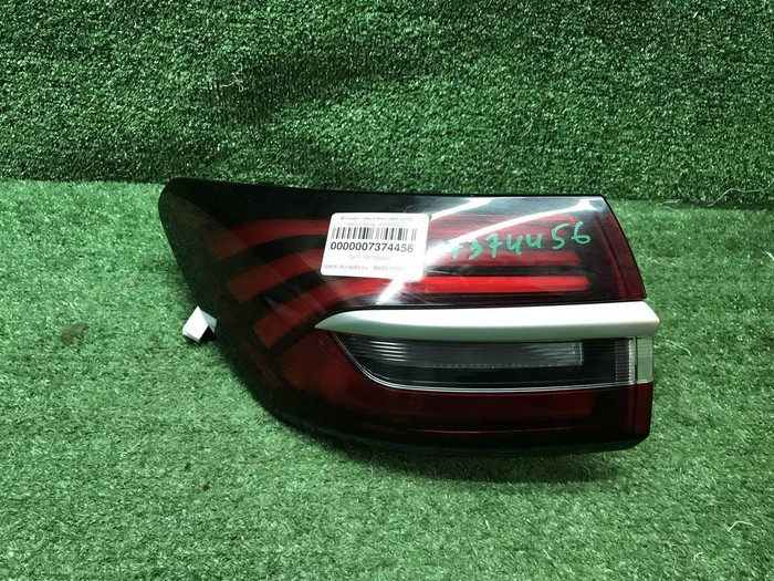 Фонарь левый внешний Geely Coolray (2019-2024) LED