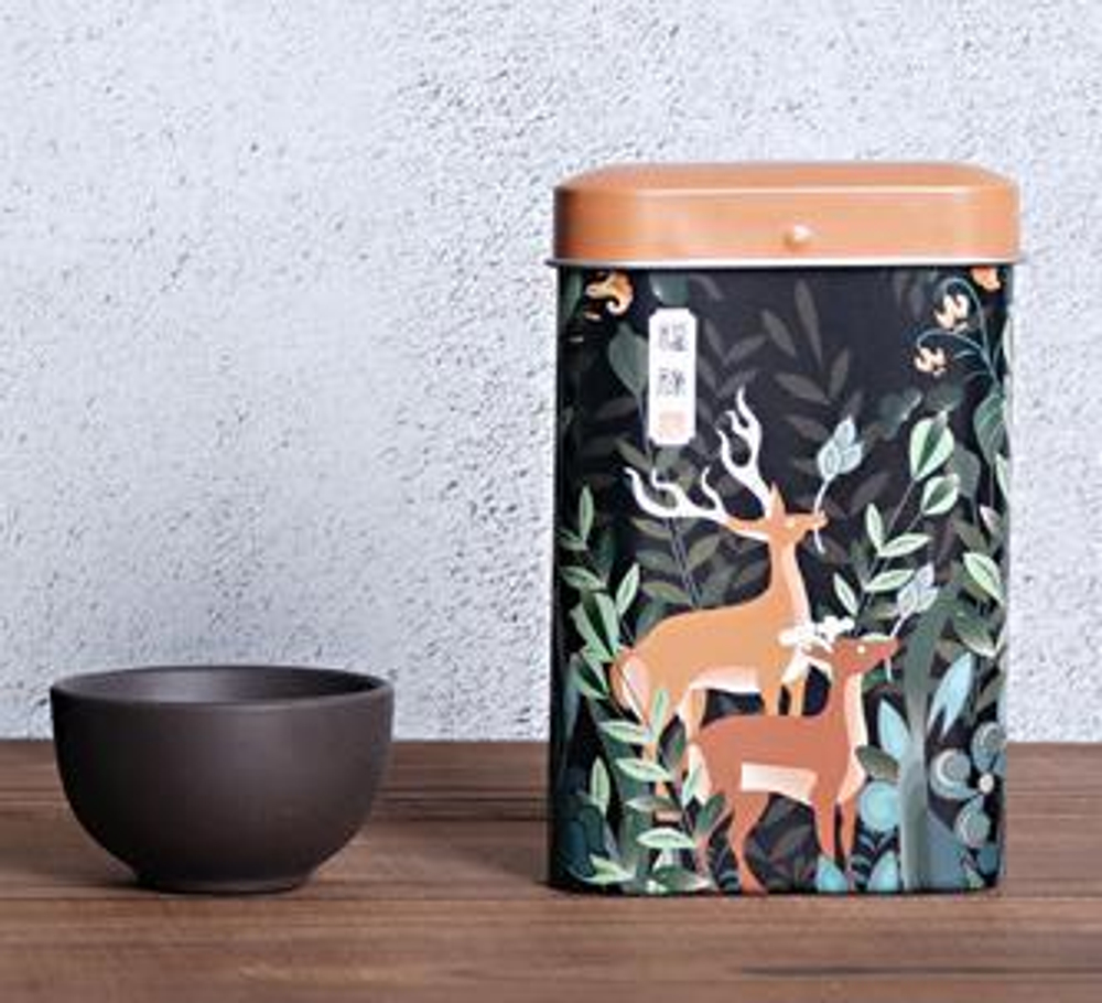 306002.2 Банка ДОРОЖНАЯ ПЛОСКАЯ "Олени" 10,5*6,5см, жесть черный