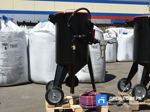 Пескоструйный аппарат PST-PS-100-3 с рукавом TWIN 20 метров с шиберным дозатором