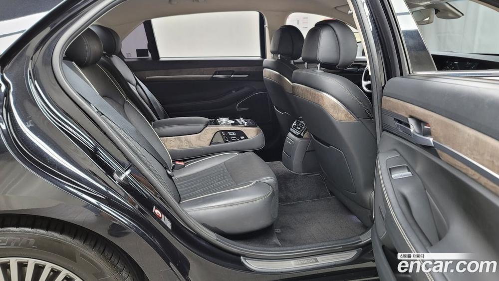 Genesis G90 3.8 AWD (05.2020)