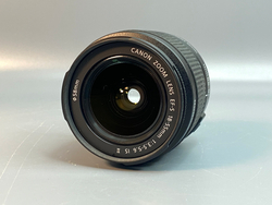 Canon 2000D Kit 18-55mm 3.5-5.6 IS II 800 кадров