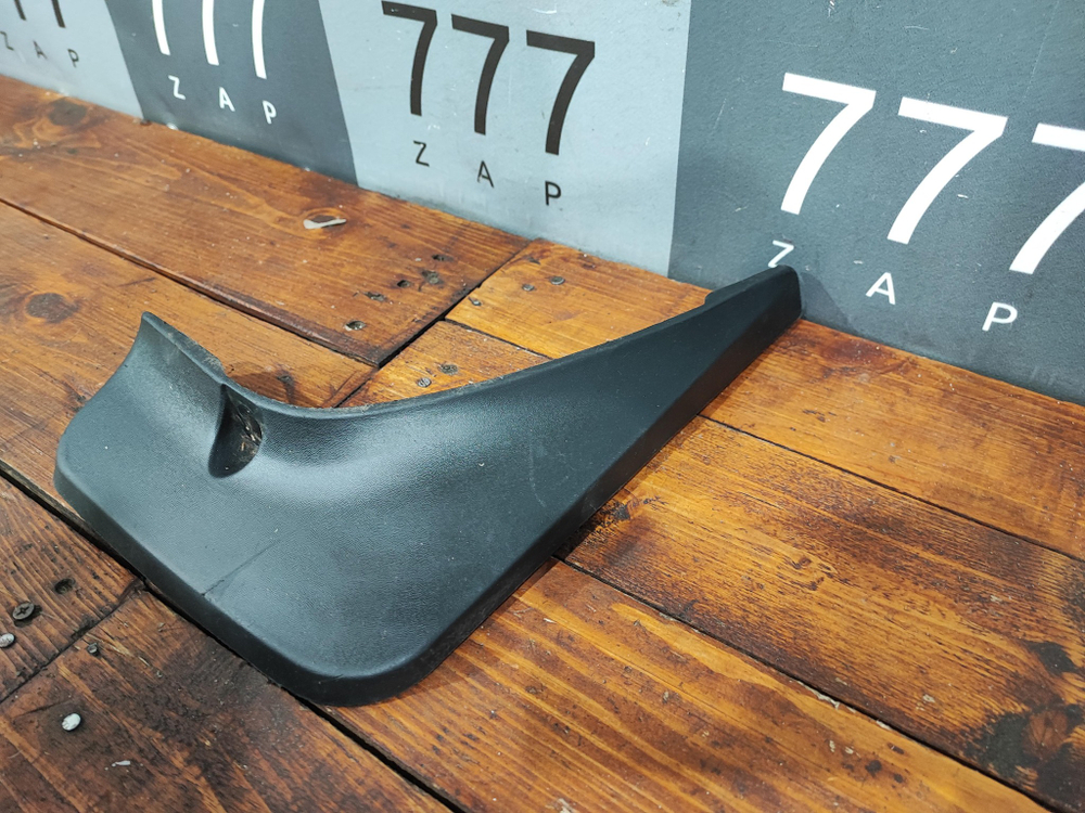 Брызговик передний правый Mazda CX-5 1 (KE) 11-17 Б/У Оригинал BKA0139