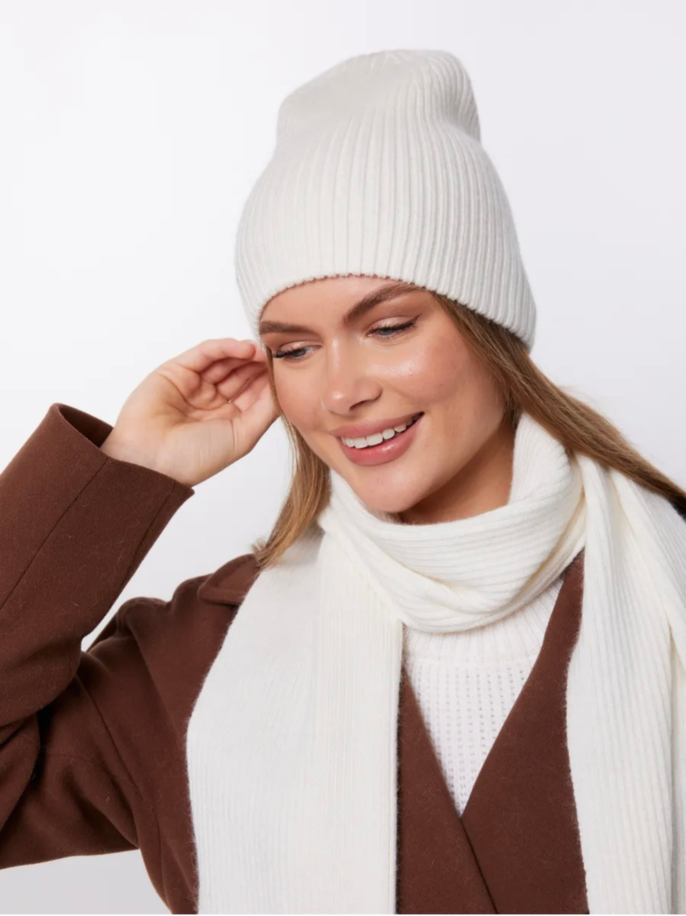 Комплект шапка и шарф модель 007