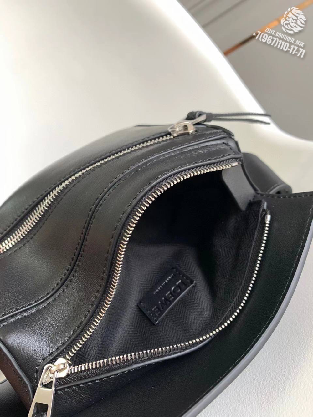 Нагрудная сумка Loewe