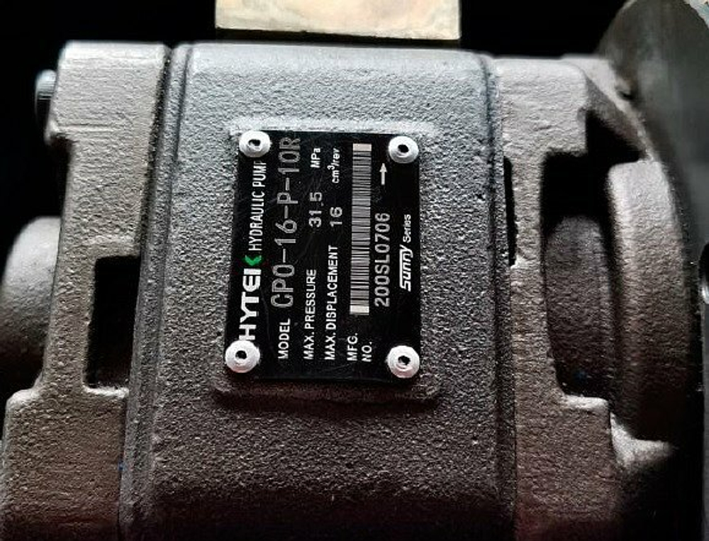 Листогибочные гидравлические прессы с ЧПУ контроллером MetalTec TP10S HBM 100/3200C