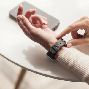 Ремешок для Apple Watch 40/41mm Classic из кожи теленка серого цвета