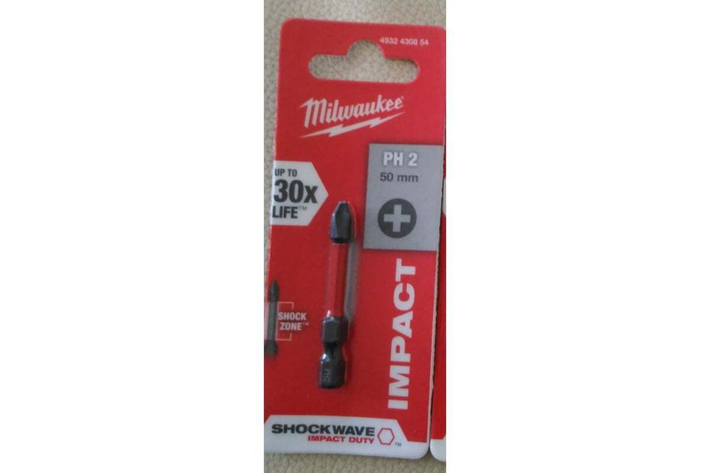 Бита Milwaukee SHOCKWAVE PH2 50мм