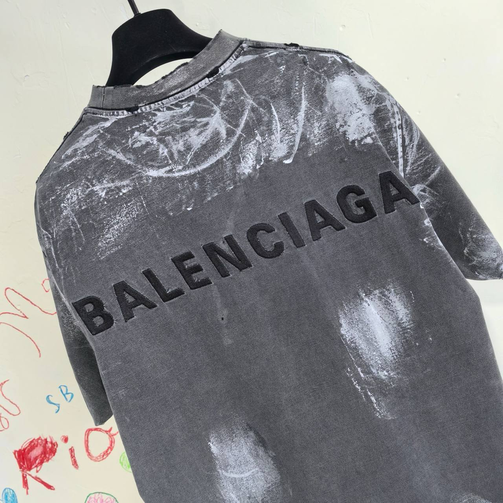 Футболка Balenciaga