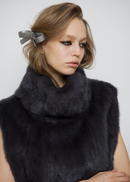 Бант "Стрекоза" из шерсти