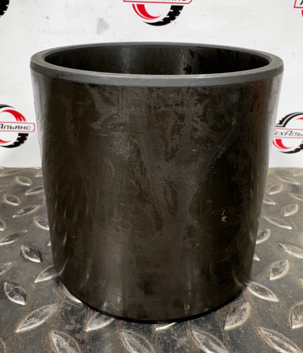 Втулка 425-70-11891