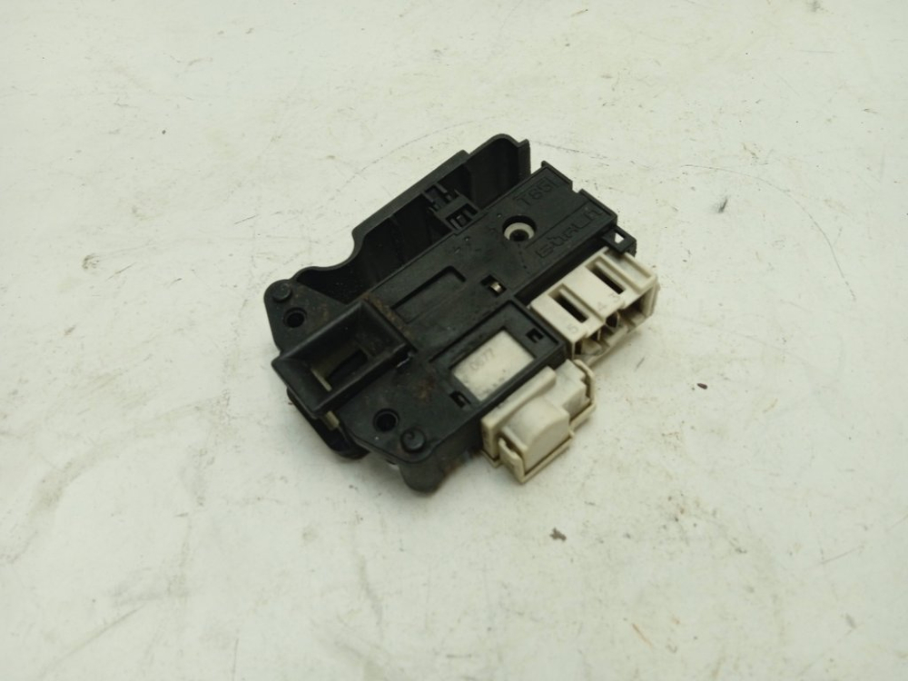 IWSE6125 кт128 Блокировка люка для стиральной машины Indesit IWSE6125 б/у