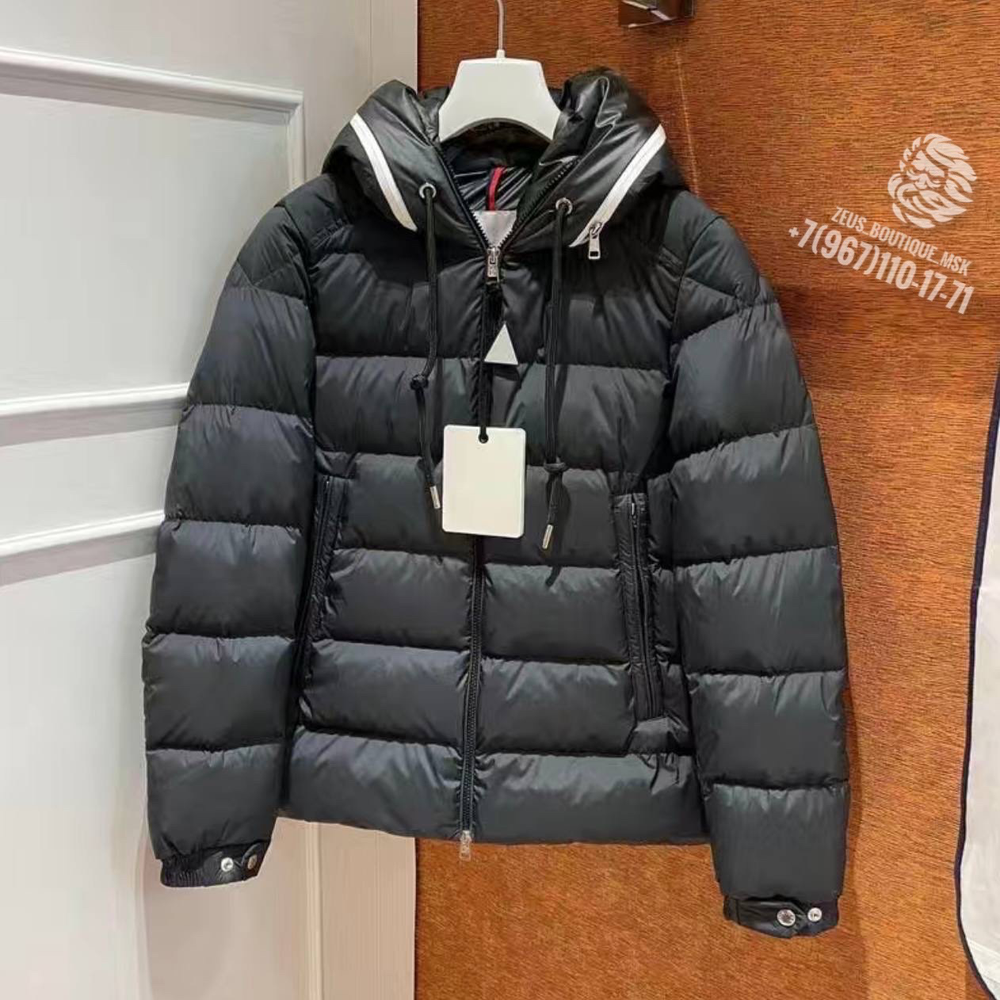 Пуховик Moncler