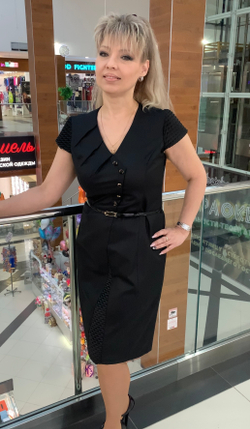 Деловое черное платье