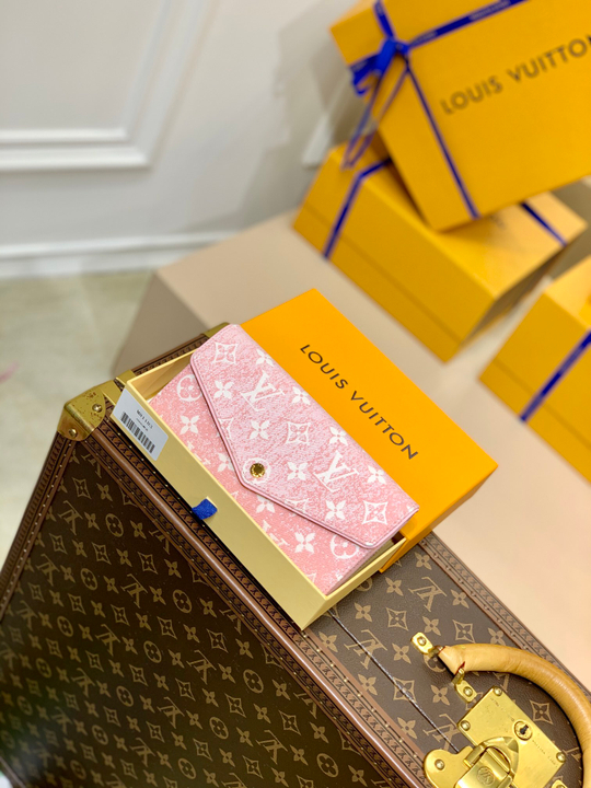 Louis Vuitton Sarah Wallet