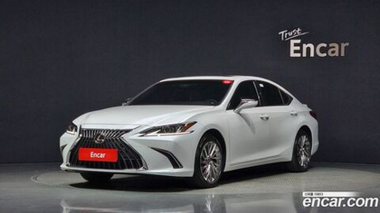 Lexus ES300h 7 Generation Luxury Plus (03.2023)