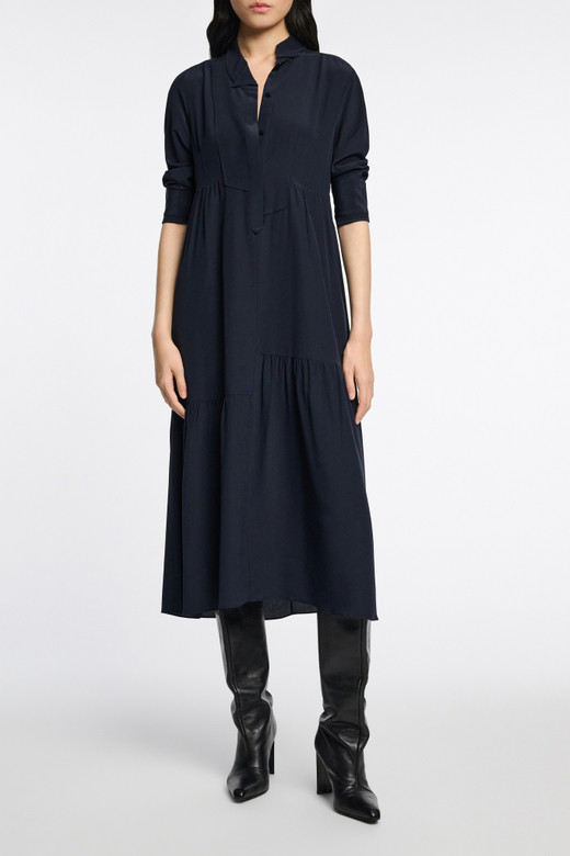 Платье из шелка