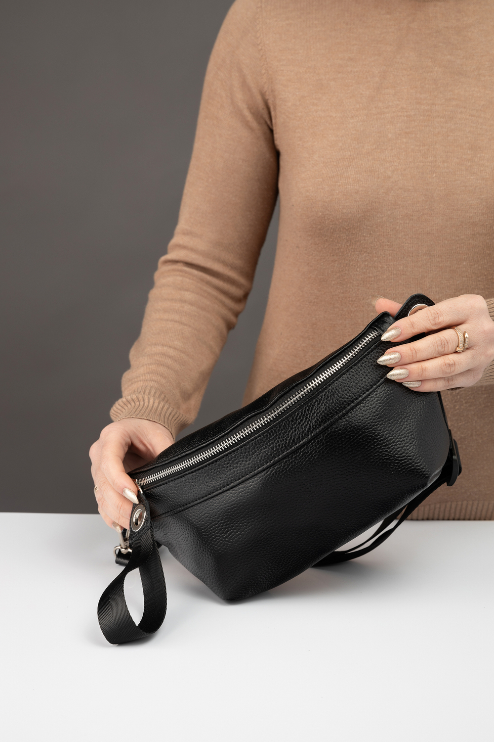 Сумка кросс-боди поясная бананка