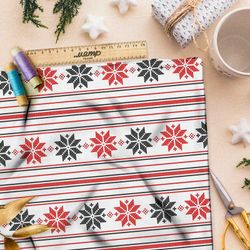 Ткань саржа полосатый узор на славянской рубахе с вышивкой