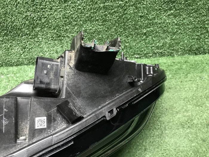 ДХО левый Zeekr 001 (2021-н.в.) LED