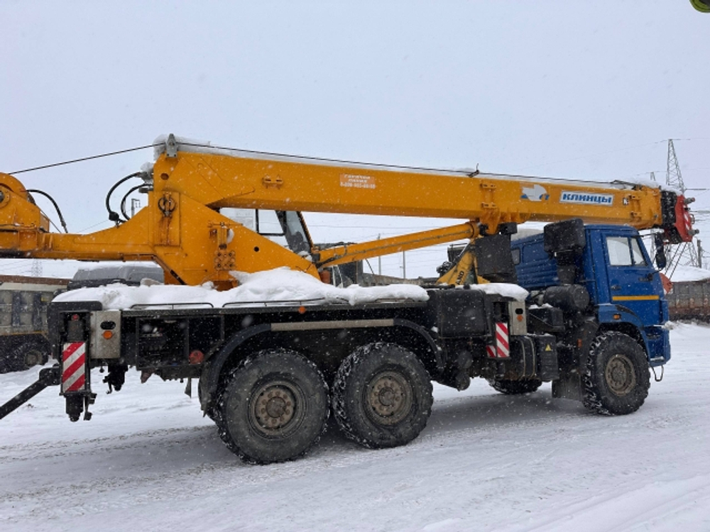 КамАЗ 43118 6x6 Автокран КС-55713-5К-3 (Дизельный, 11,8 л, 300 л.с., МТ)