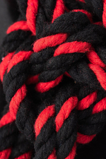 Черно-красные наручники-оковы «Узел-Альфа» из хлопковой веревки (Цвет: черный)