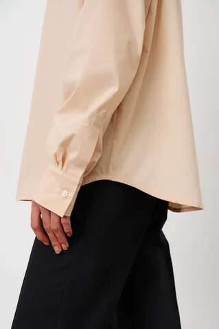 Свободная базовая рубашка из хлопка ванильного цвета