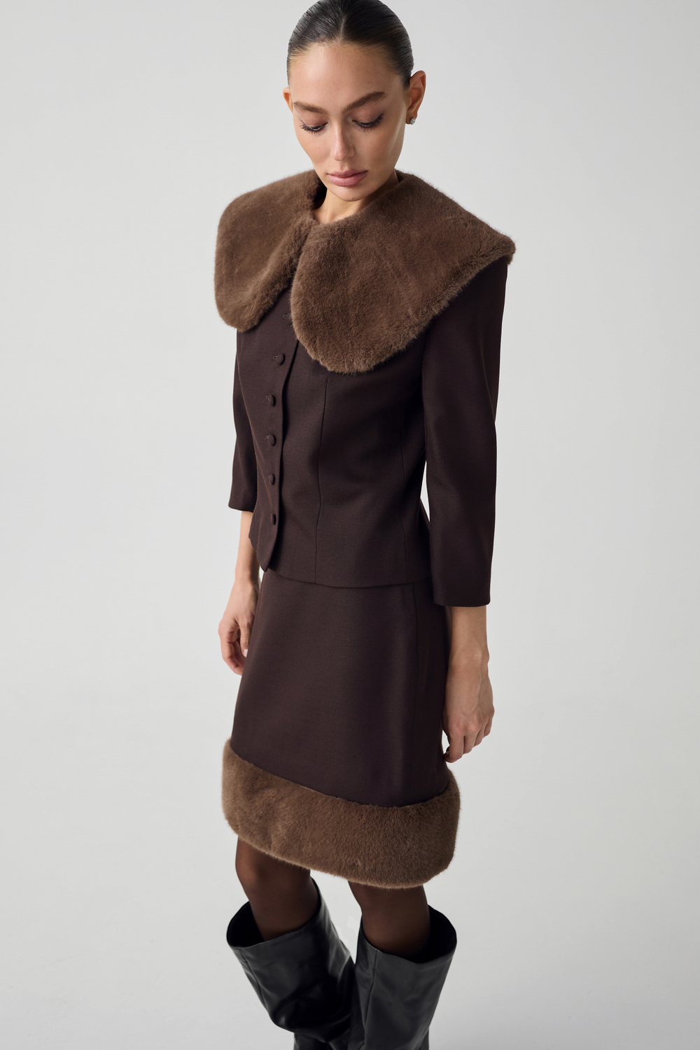 Жакет со съемным воротником