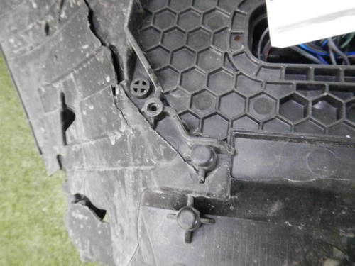 Битая Фара левая Genesis G80 (2020-н.в.) LED