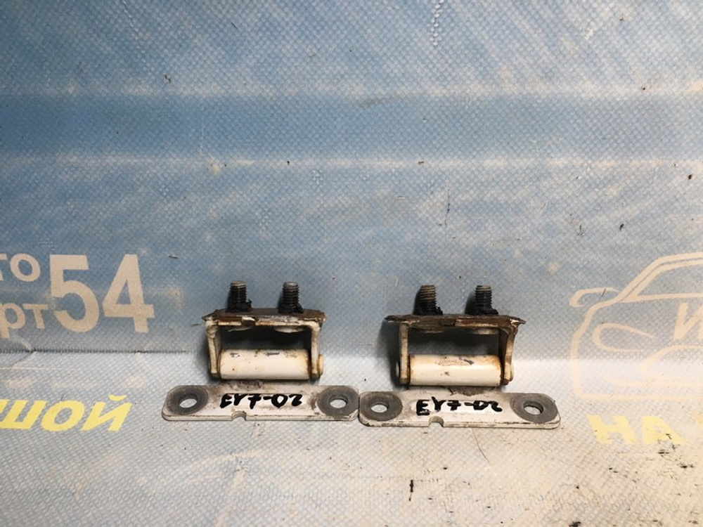 Петля багажника Honda PARTNER 1999