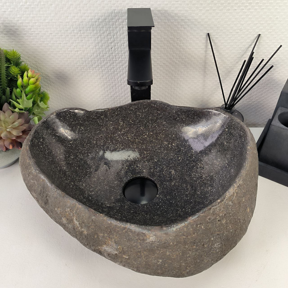 Раковина из речного камня RS-64902 43*34*14 0861