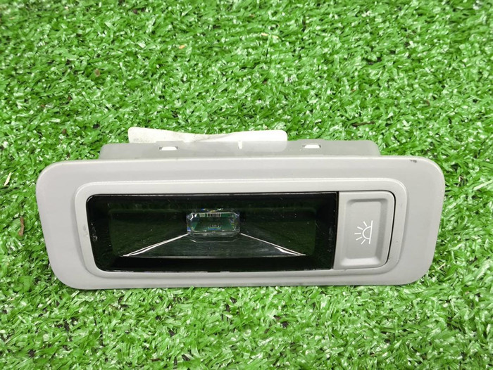 Плафон салона задний левый Chery Tiggo 8 Pro 21-нв