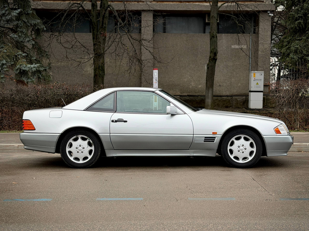 Mercedes-Benz SL 320