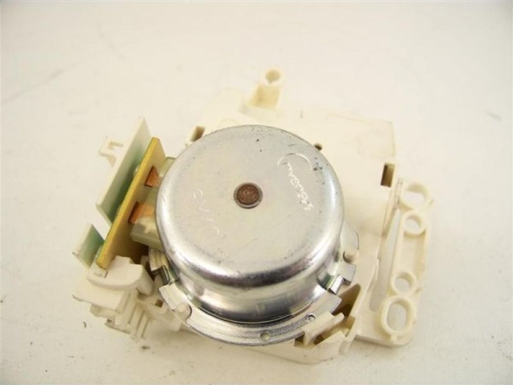 Распределитель для стиральной машины Whirlpool (Вирпул) 481232318006