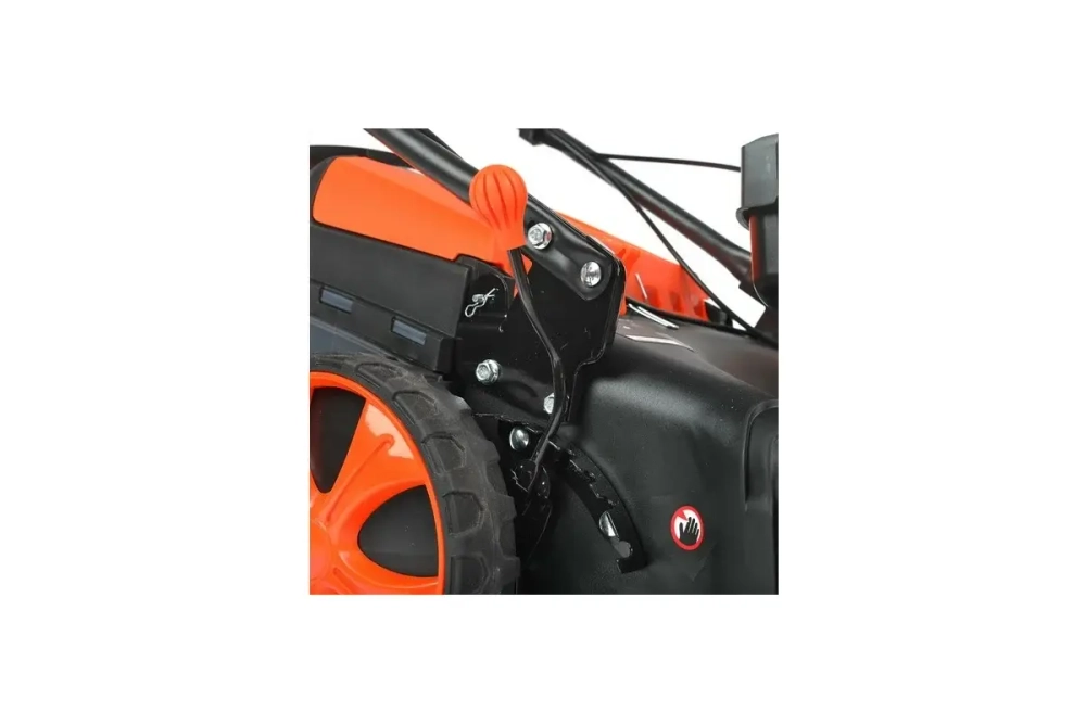 Бензиновая газонокосилка PATRIOT PT 47LS 512109014