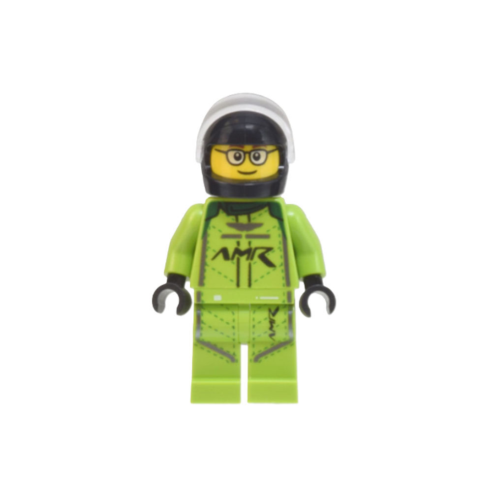 Водитель Aston Martin sc099