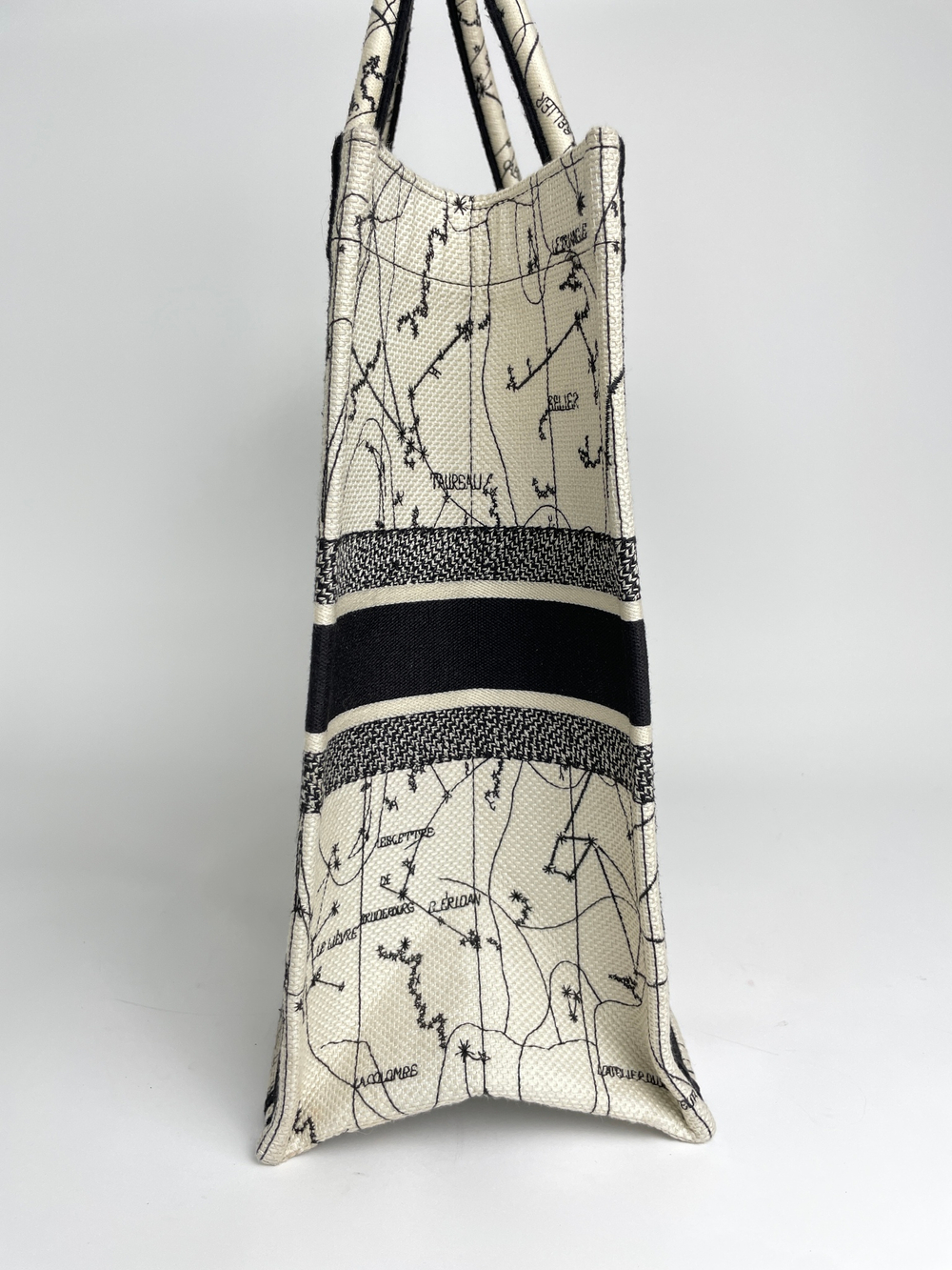Сумка CHRISTIAN DIOR BOOK TOTE LARGE