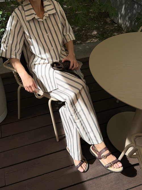 Брюки изо льна на резинке в полоску