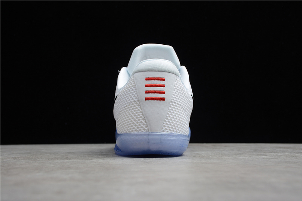 Kobe em low fundamental top