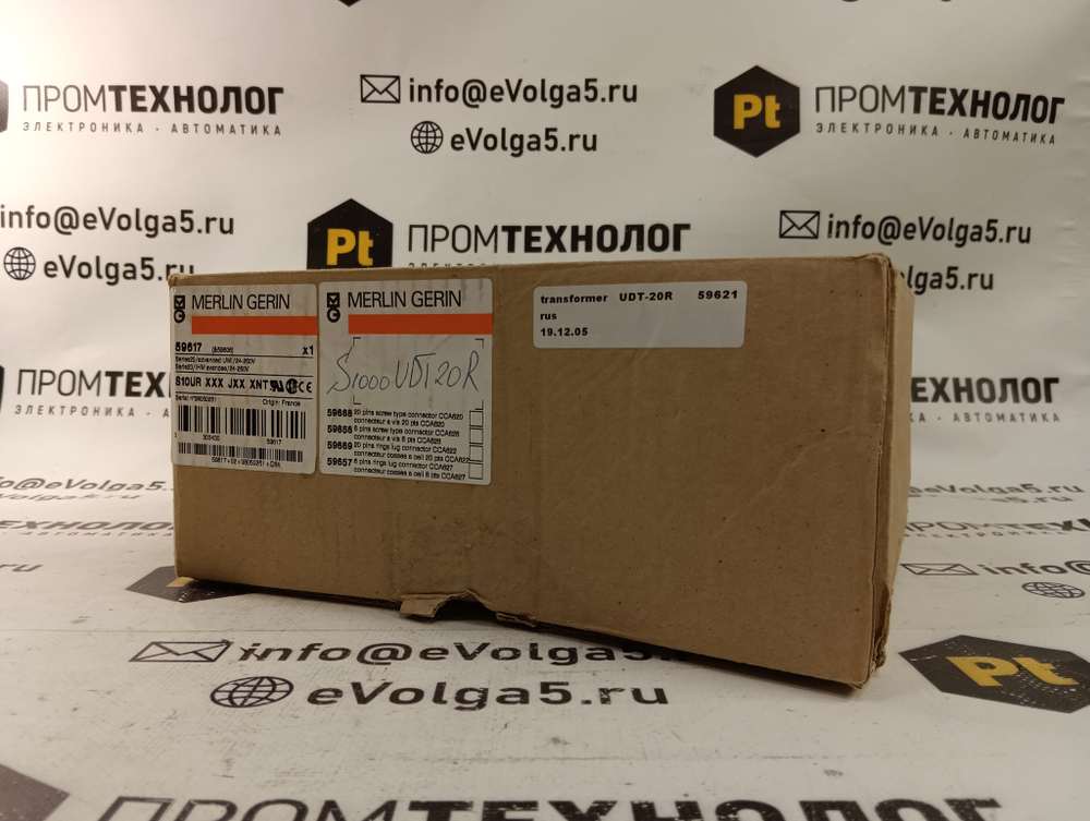 MERLIN GERIN  S1000UDT20R новое