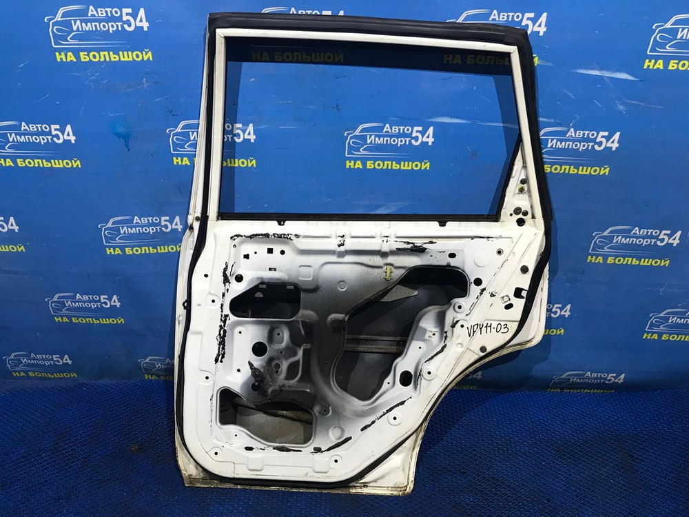 Дверь задняя правая NISSAN AD 2001