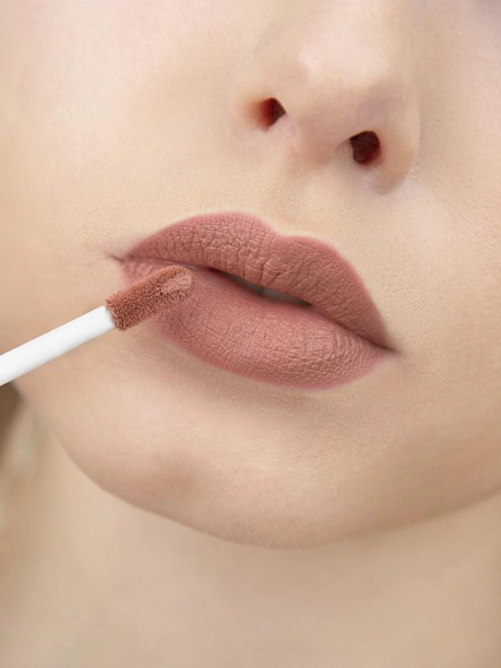 Блеск для губ LuxVisage Pin-up ultra matt 5 гр