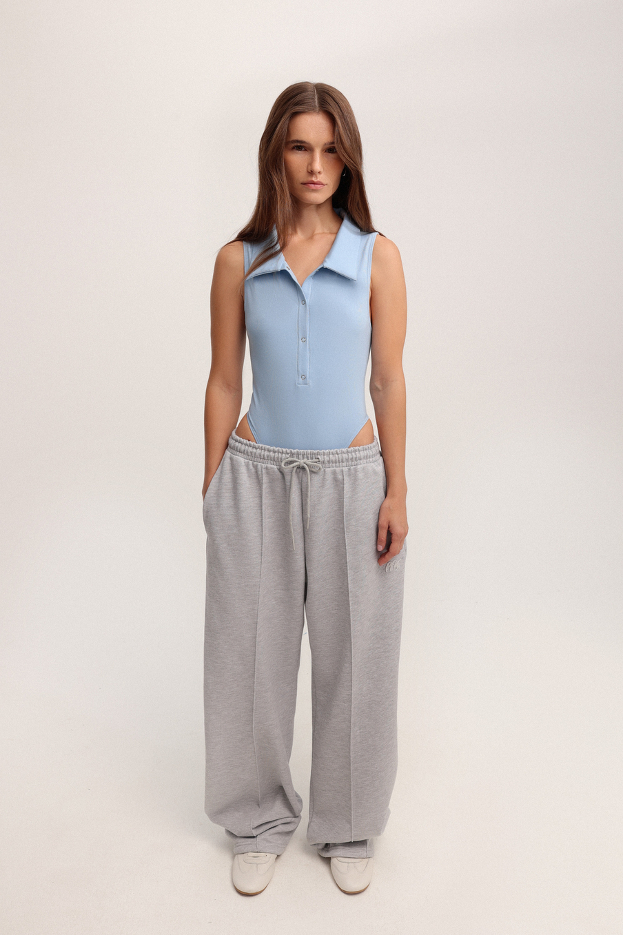 Брюки объемные со стрелками