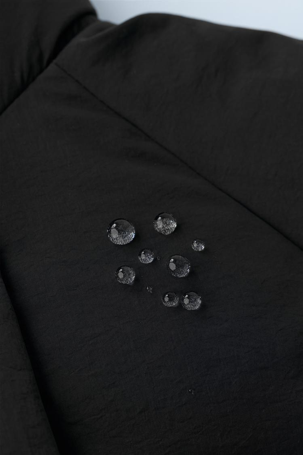 ZARA ПУХОВИК WATER REPELLENT С ОТСТЕГИВАЮЩИМСЯ МЕХОВЫМ КАПЮШОНОМ, ЧЕРНЫЙ