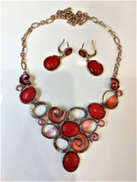Комплект бижутерии. Набор, колье серьги "Колье Афродиты с серьгами" в коралловом цвете. C регулировкой длины.