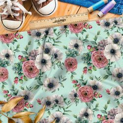 Ткань лён пыльные розы и петуньи на зелёном фоне