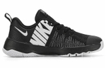 Кроссовки Nike Team Hustle GS (Подростковая размерная сетка)