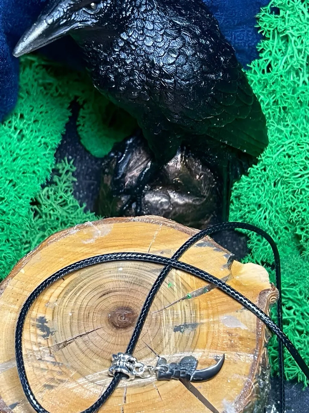 Амулет Коготь Ворона